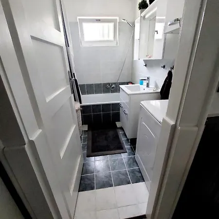 Penzion Midi Room, Free Parking, Terrace, Ac, Wifi
